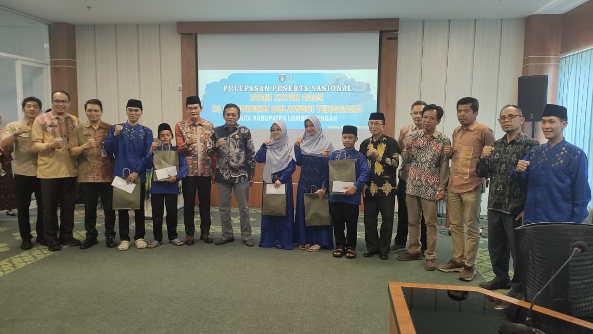 BUPATI LOMBOK TENGAH LEPAS KAFILAH STQH NASIONAL XXVIII 2025 MENUJU KENDARI