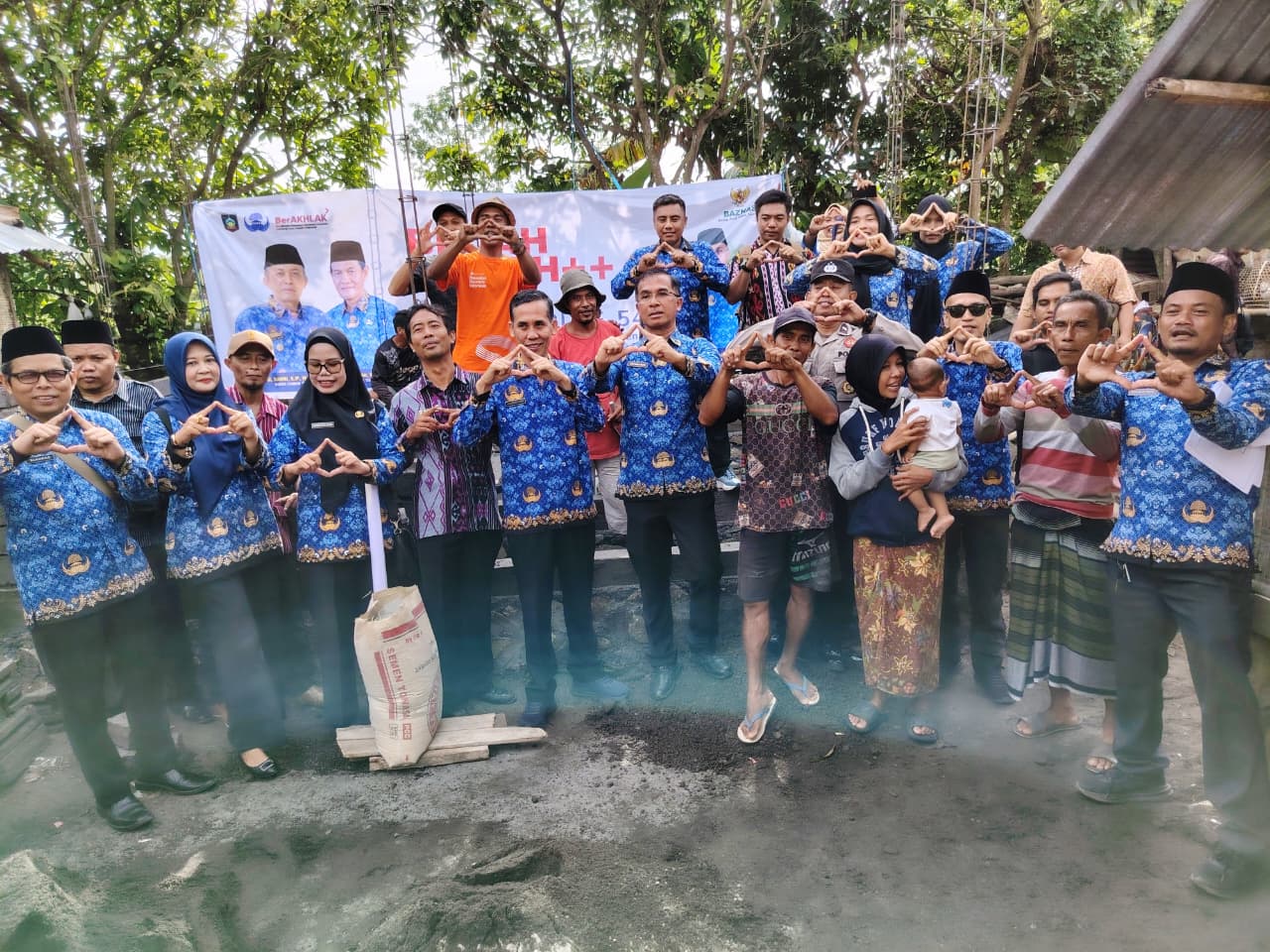 KORPRI dan BAZNAS Loteng Bedah 12 Rumah Tidak Layak Huni di 12 Kecamatan