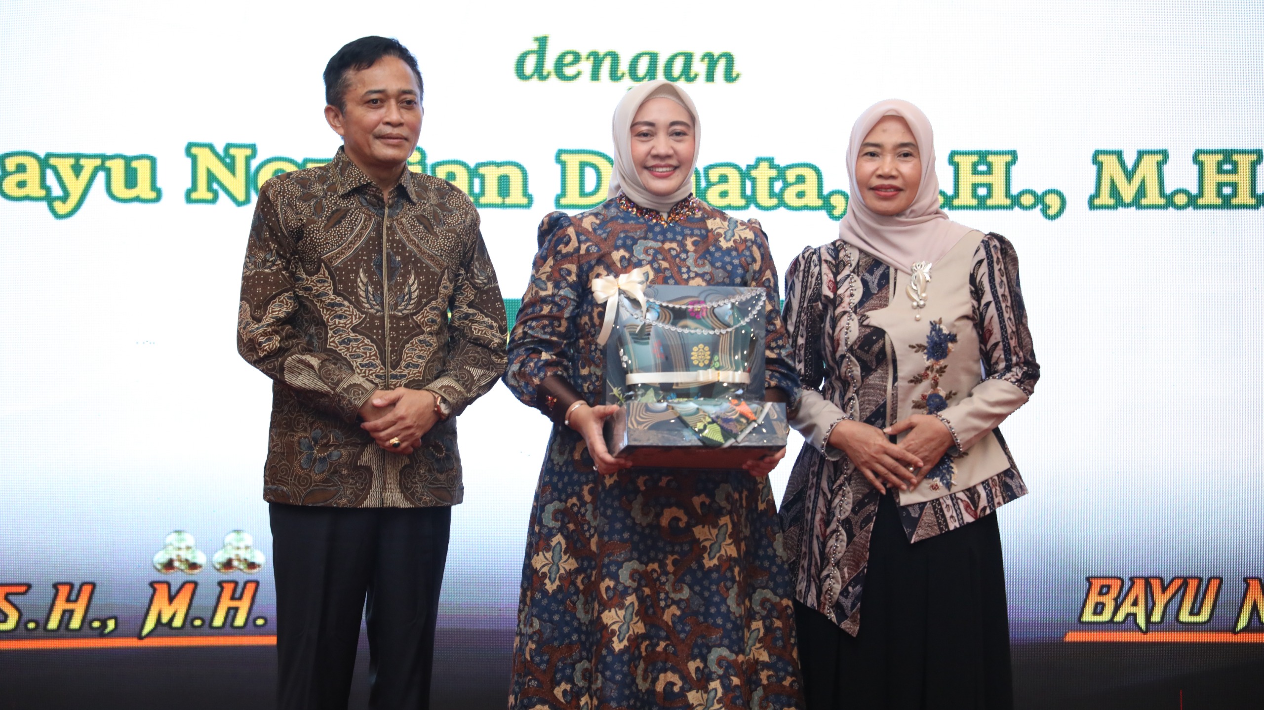 Kenal Pamit Kepala Kejaksaan Negeri Lombok Tengah, Bupati Apresiasi Pengabdian Putri Ayu Wulandari