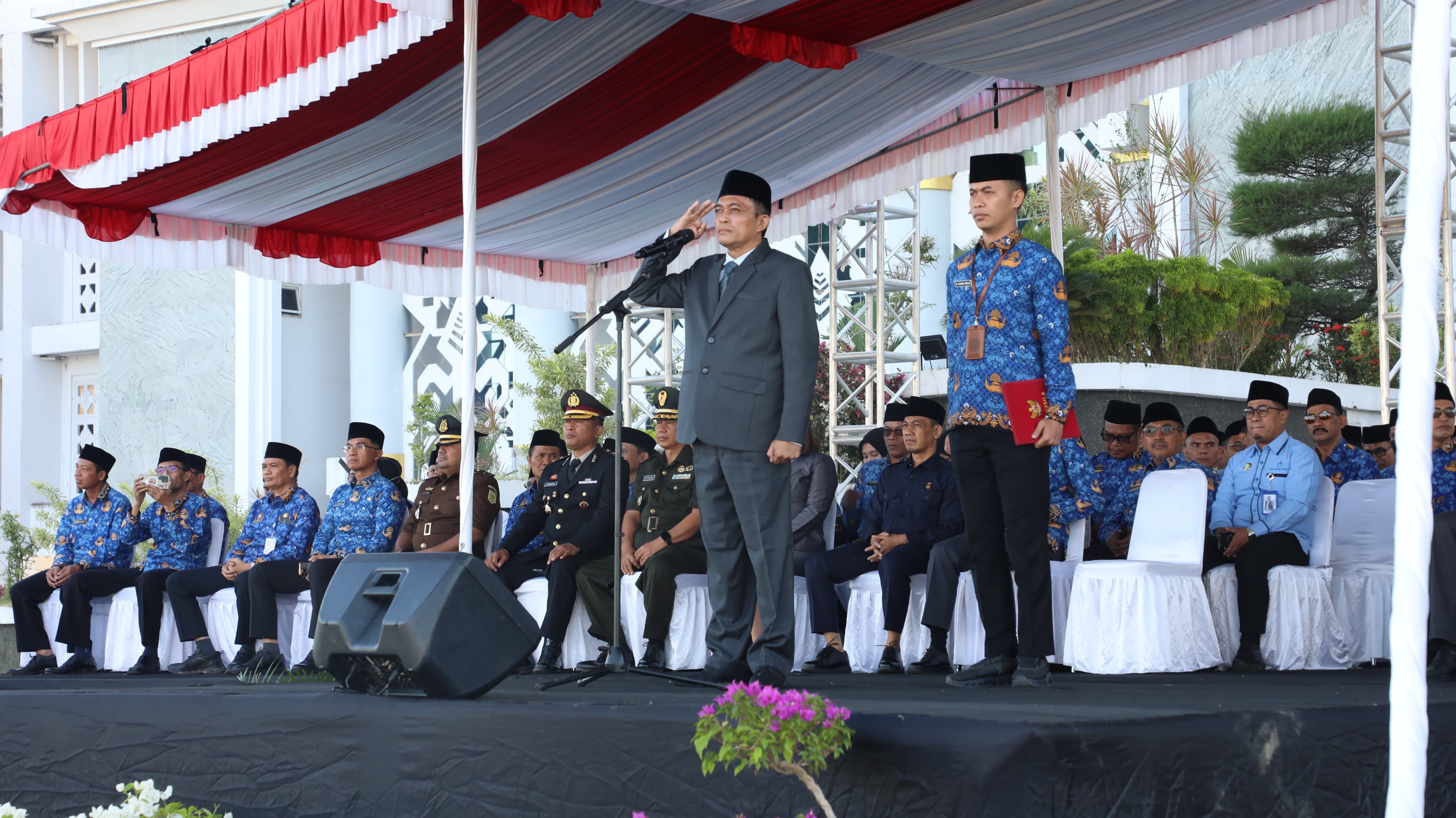 Bupati Pathul Bahri Pimpin Upacara Hari Lahir Pancasila 2026 di Lombok Tengah